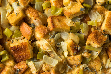 Homemade Bread Stuffing for Thanksgiving Dinner