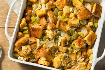 Homemade Bread Stuffing for Thanksgiving Dinner