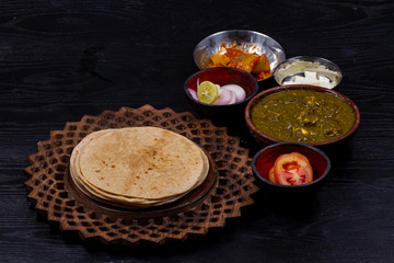 indian traditional palak paneer 