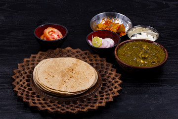 indian traditional palak paneer 