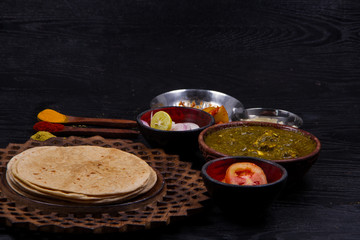 indian traditional palak paneer 