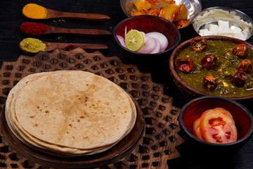 indian traditional palak paneer 
