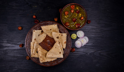 indian traditional palak paneer 