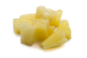 Ananasst&uuml;cke isoliert freistehend freigestellt