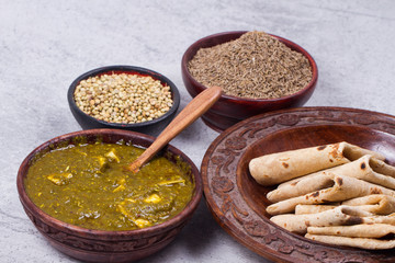 indian traditional palak paneer 