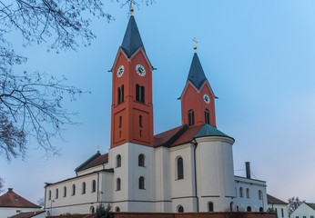 Fototapeta na wymiar Beautiful bavarian church