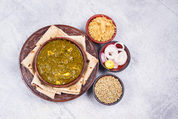 indian traditional palak paneer 