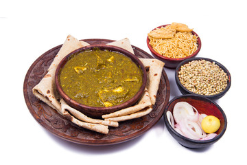 indian traditional palak paneer 