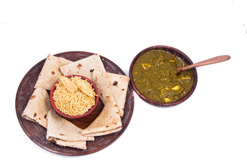 indian traditional palak paneer 