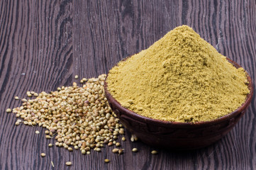 Coriander seeds, fresh coriander and powdered coriander