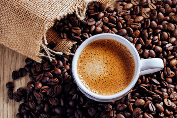 A white cup of cafee