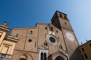 Fototapeta na wymiar Beautiful view of cathedral facade, Lodi