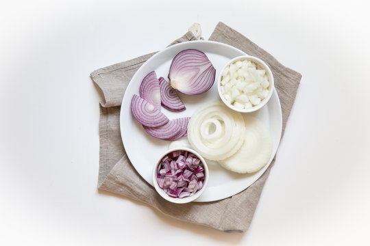 Assorted onions cut onions on plate