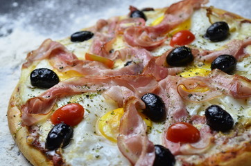 bacon pizza chesse olives neuquen mike mercau 