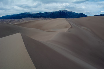 Fototapeta na wymiar Sand dunes in the mountains
