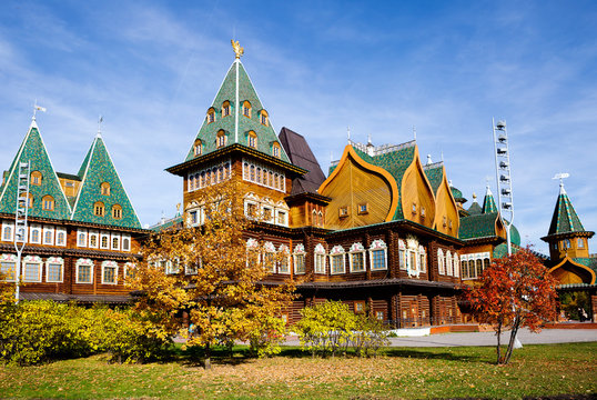 Moscow, Russia, wooden Palace of czar Alexey Mikhailovich in Kolomenskoye (reconstruction). It is a wooden Royal Palace built in the suburban village of Kolomenskoye in the 17th century. 