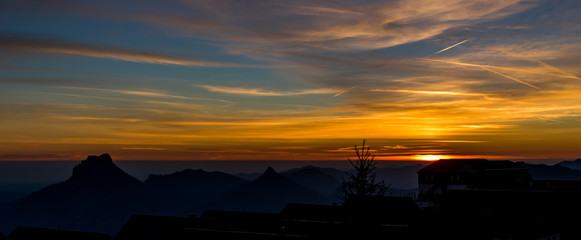 Fototapeta na wymiar Beautiful sunrise at Feuerkogel summit - Ebensee - Salzburg - Austria