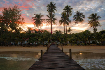 Fototapeta na wymiar sunrise in tropical resort on Koh Kood island