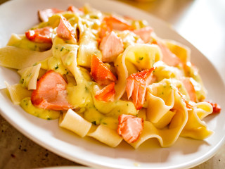 Pasta with salmon and sauce