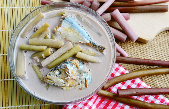 Lotus Stem and Mackerels Fish in Coconut Milk Soup (Thai name is gaaeng gathi saai buaa bplaa thuu neung)
Traditional Thai food Lotus Menu.