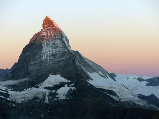 Crédence de cuisine en verre imprimé Cervin Matterhorn peak in first morning light