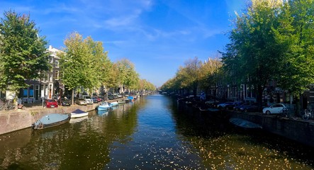 Fototapeta na wymiar Keizersgracht in Amsterdam