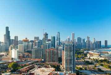 Fototapeta na wymiar Chicago skyscrapers skyline on a bright afternoon