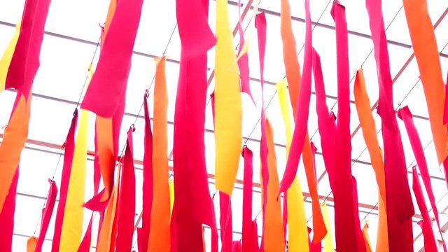 4K collor ribbon be windy