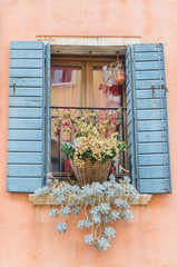 Obraz na płótnie Canvas The best windows in the beautiful city of Venice