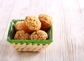 Pumpkin oat muffins with crumble topping