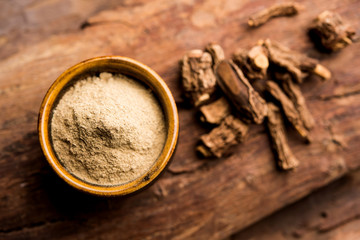 Hemidesmus indicus also known as Ananthamoola or Naruneendi or Nannari in dried steam and powder form. It's a useful Ayurvedic medicine from India