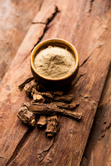 Hemidesmus indicus also known as Ananthamoola or Naruneendi or Nannari in dried steam and powder form. It's a useful Ayurvedic medicine from India
