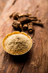 Hemidesmus indicus also known as Ananthamoola or Naruneendi or Nannari in dried steam and powder form. It's a useful Ayurvedic medicine from India