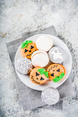 Halloween macaron cookies