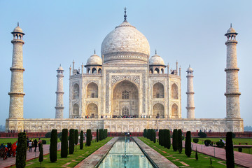 Fototapeta na wymiar View of Taj Mahal in early morning, Agra, Uttar Pradesh, India