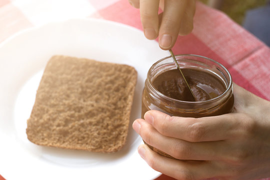 Pasta of kerob and a piece of bread.