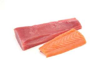 マグロとサケの切り身