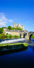 Burg Runkel mit Burgbr&uuml;cke und Lahn