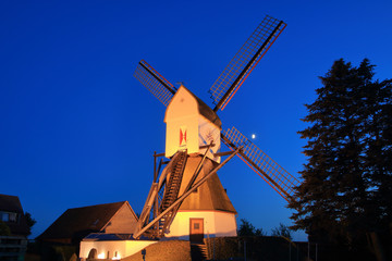 Kokermühle in Geldern Wallbeck am Abend