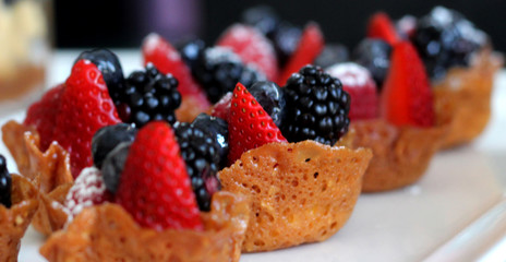 mix berry with brandy snap baskets