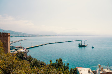 Obraz premium View of Alanya harbor before sunset. Nice sea landscape.