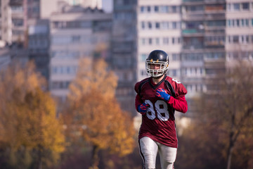 american football player in action