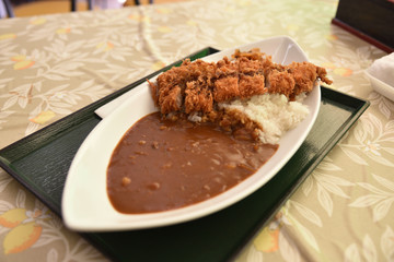 日本の美味しいカツカレー