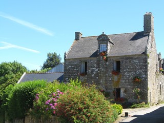 Fototapeta na wymiar Maison bretonne en pierre