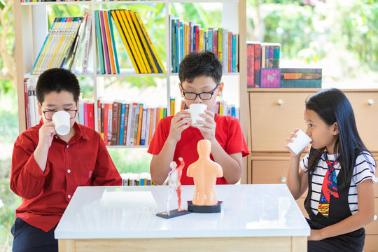 childrents drinking water