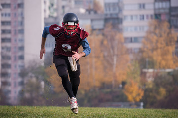 american football player in action