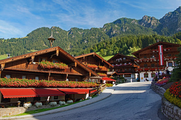 Dorflandschaft in Alpbach - Österreichs schönstes Dorf