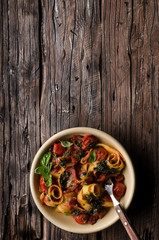 Tomato pasta basil