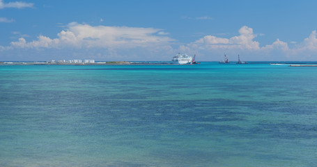 Obraz premium Seascape and sky in ishigaki island