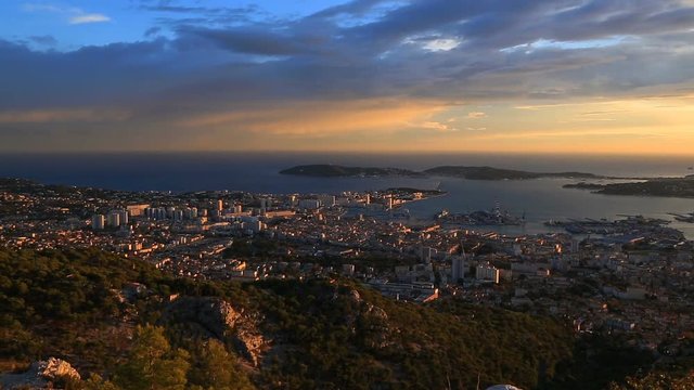 Toulon, Var, Paca, Provence, France . The town and the harbour from the Mont Faron.